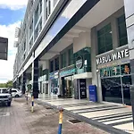 Mizu Homestay At Kk Times Square By R2